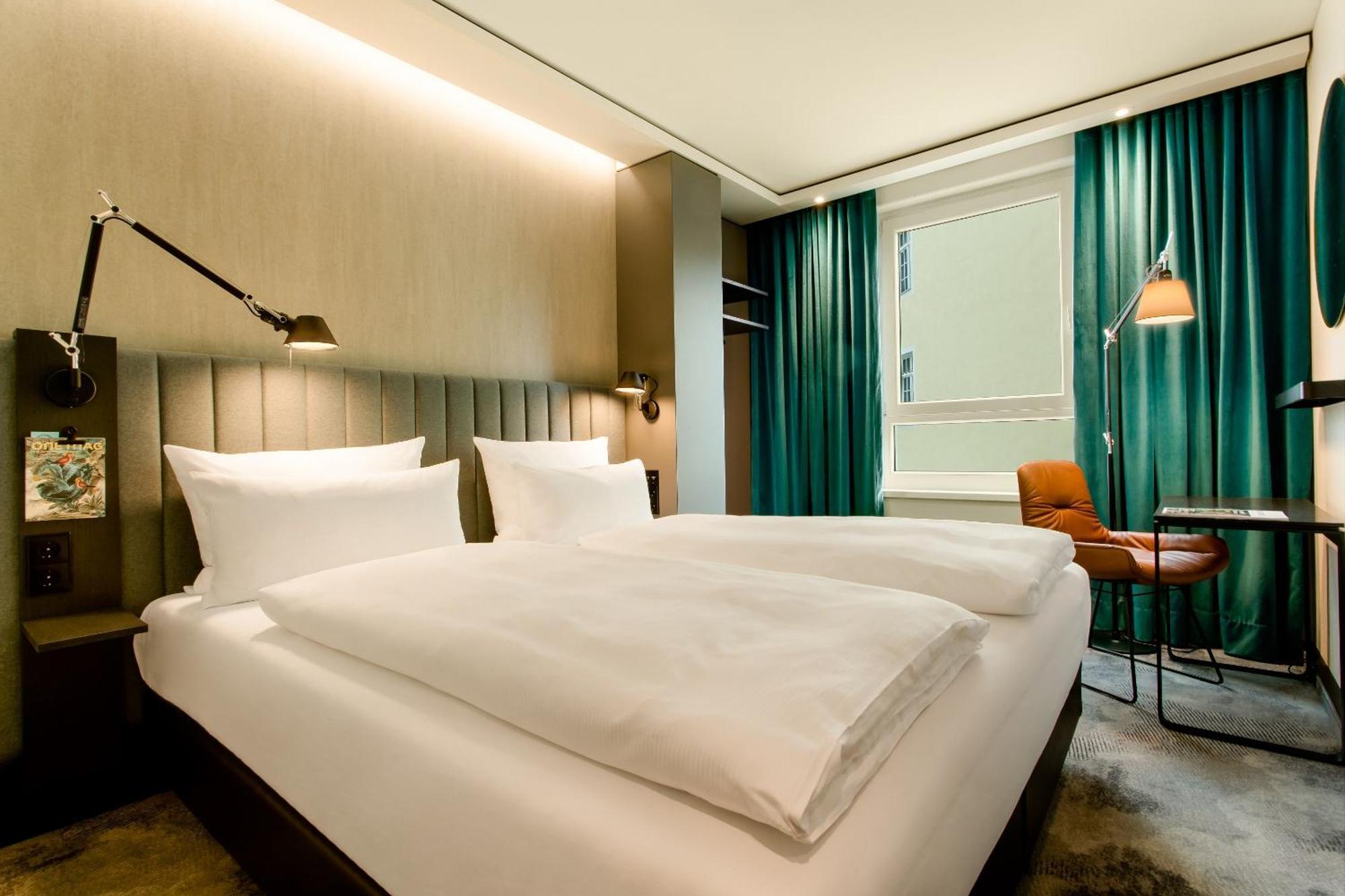 Motel One Muenchen-East Side Exterior photo