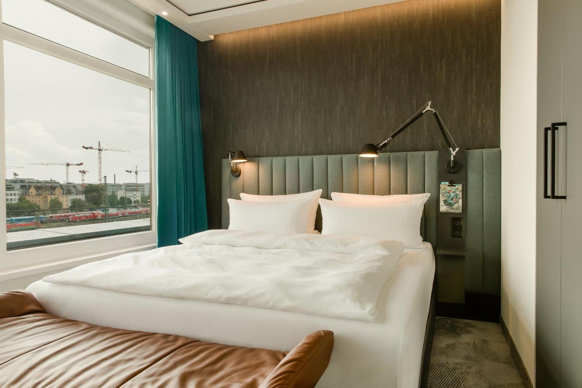 Motel One Muenchen-East Side Exterior photo